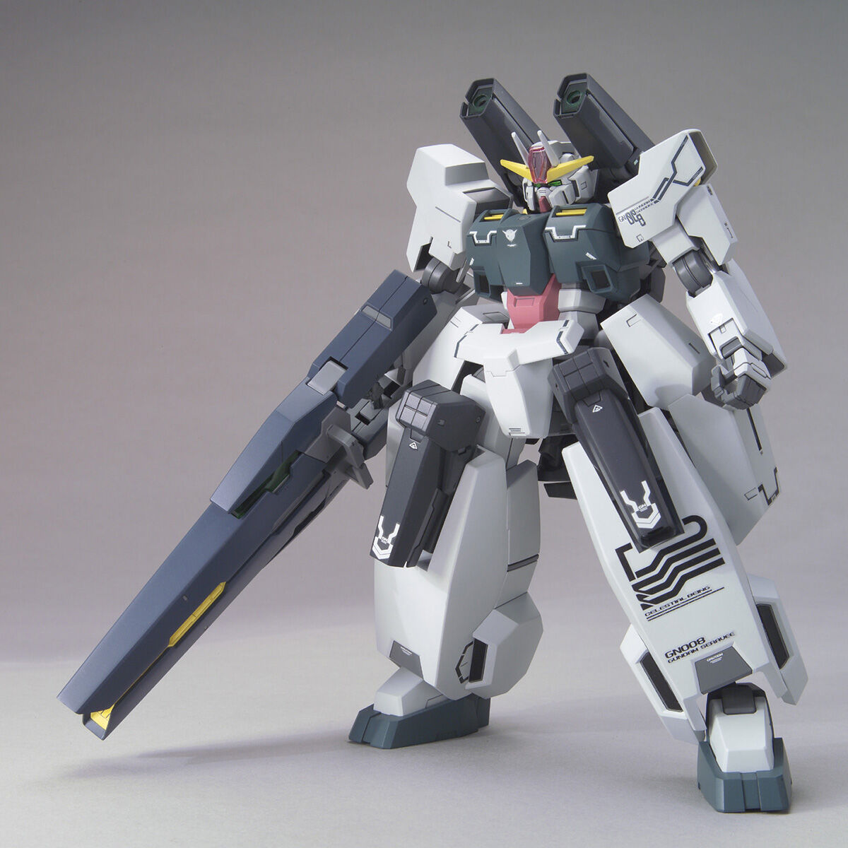 1/100 GUNDAM 00 SERVAEE GUNDAM DESIGNER'S COLOR VER - Nº 20 - Imagen 2