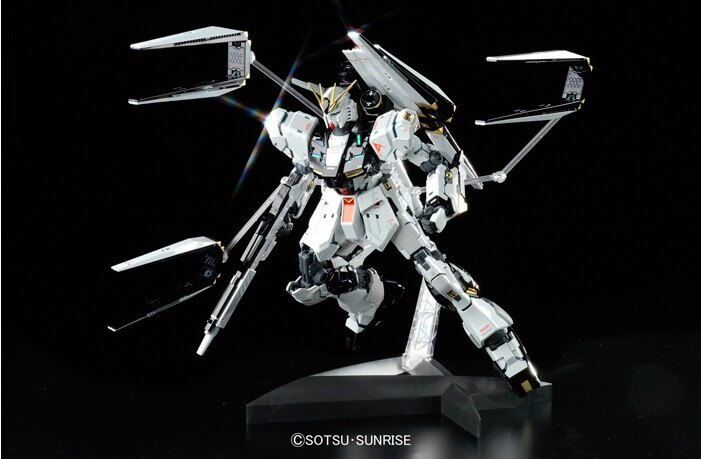 MG 1/100 RX-93 NU GUNDAM VER KA TITANIUM FINISH - Nº P-NGVKTF - Imagen 4