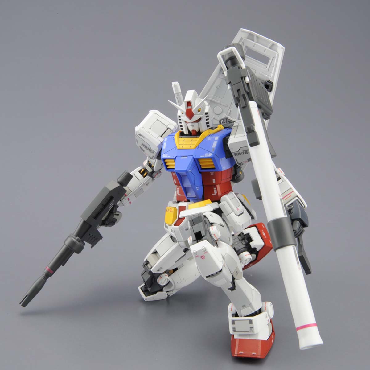 MG 1/100 RX-78-2 GUNDAM VER 3.0 - Nº 172 - Imagen 4