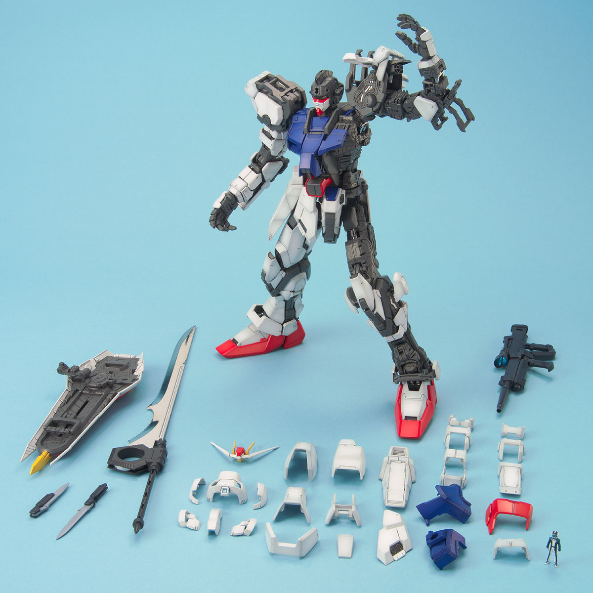 PG 1/60 GAT-X105 STRIKE GUNDAM - Nº 09 - Imagen 6