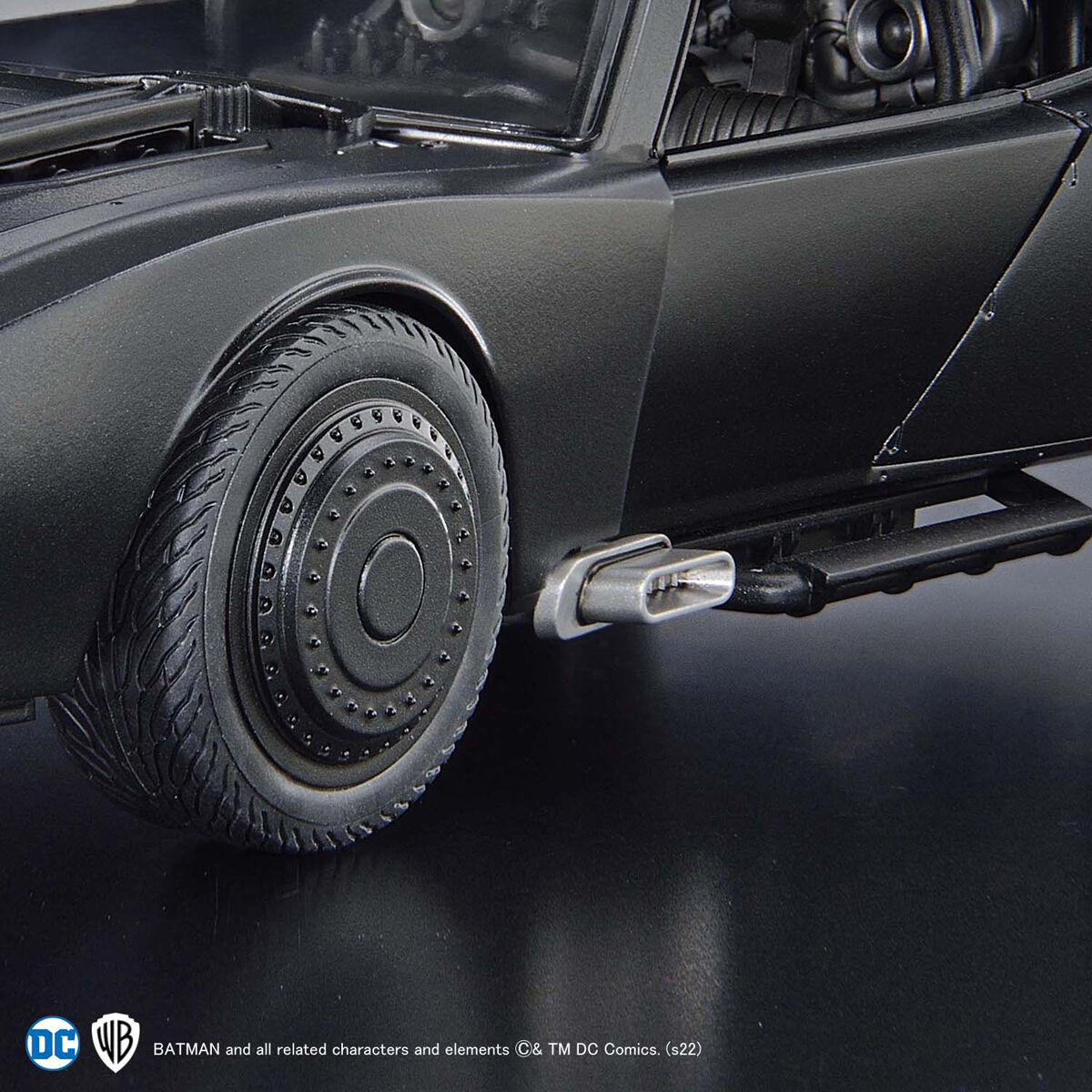 BATMOBILE 1/35 THE BATMAN VER - Imagen 9