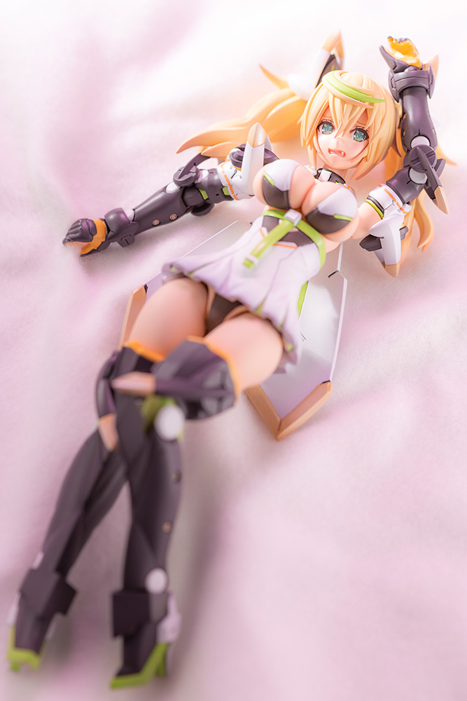 GENE STELLATEARS VERSION PHANTASY STAR ONLINE 2 - Imagen 11
