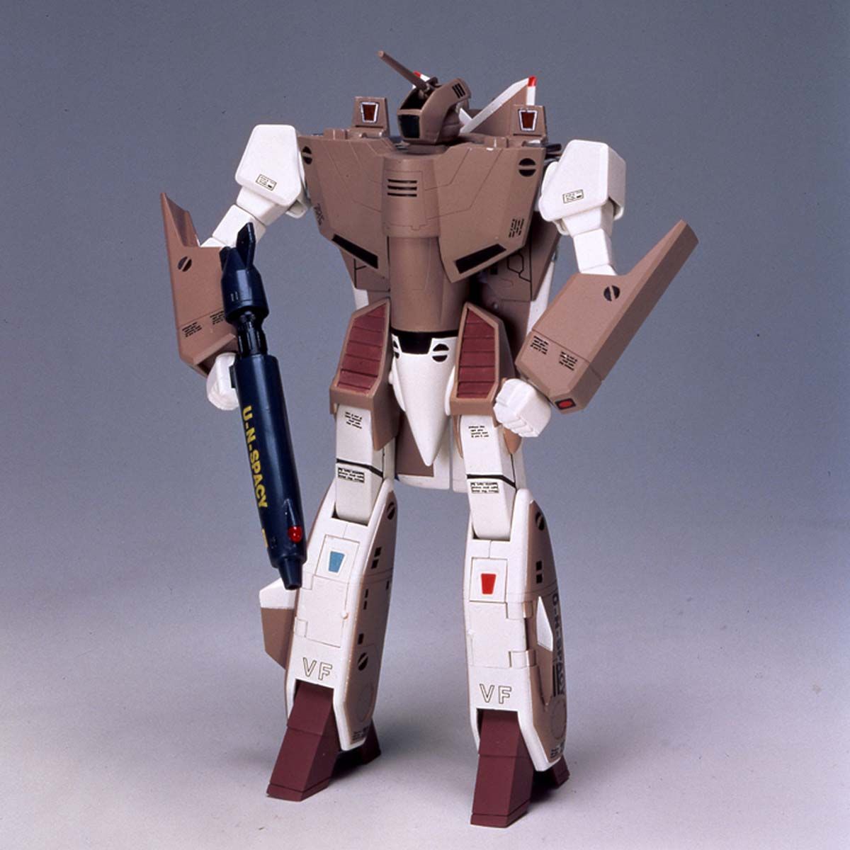 MACROSS 1/ 72 VF-1A VALKYRIE - Imagen 2