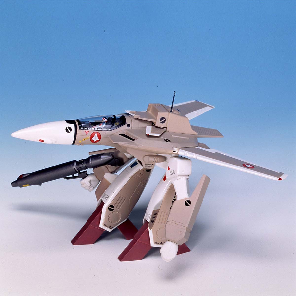 MACROSS 1/ 72 VF-1A VALKYRIE - Imagen 3