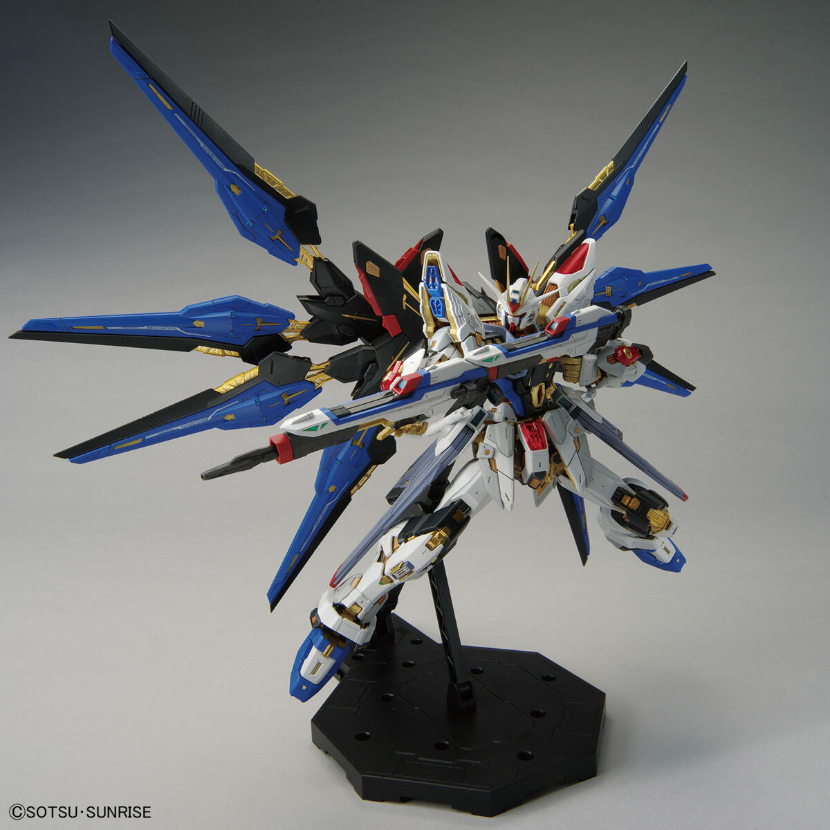 MGEX 1/100 STRIKE FREEDOM GUNDAM - Imagen 7
