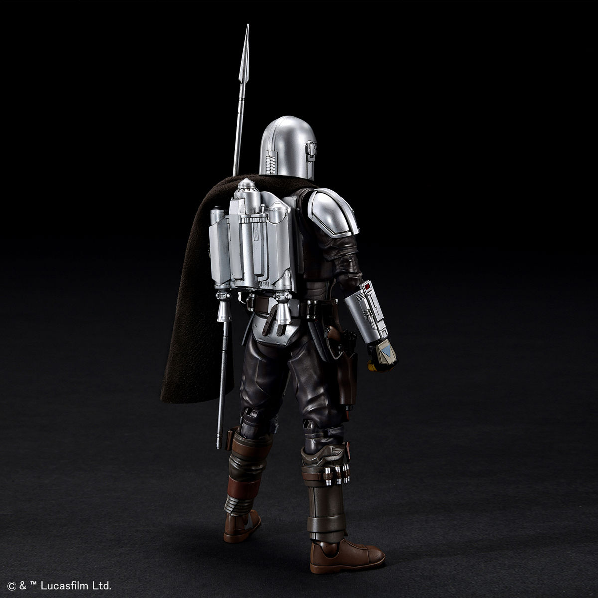 STAR WARS 1/12 THE MANDARLORIAN (BERKAR ARMOR) SILVER COIATING VER MODEL KIT - Imagen 8