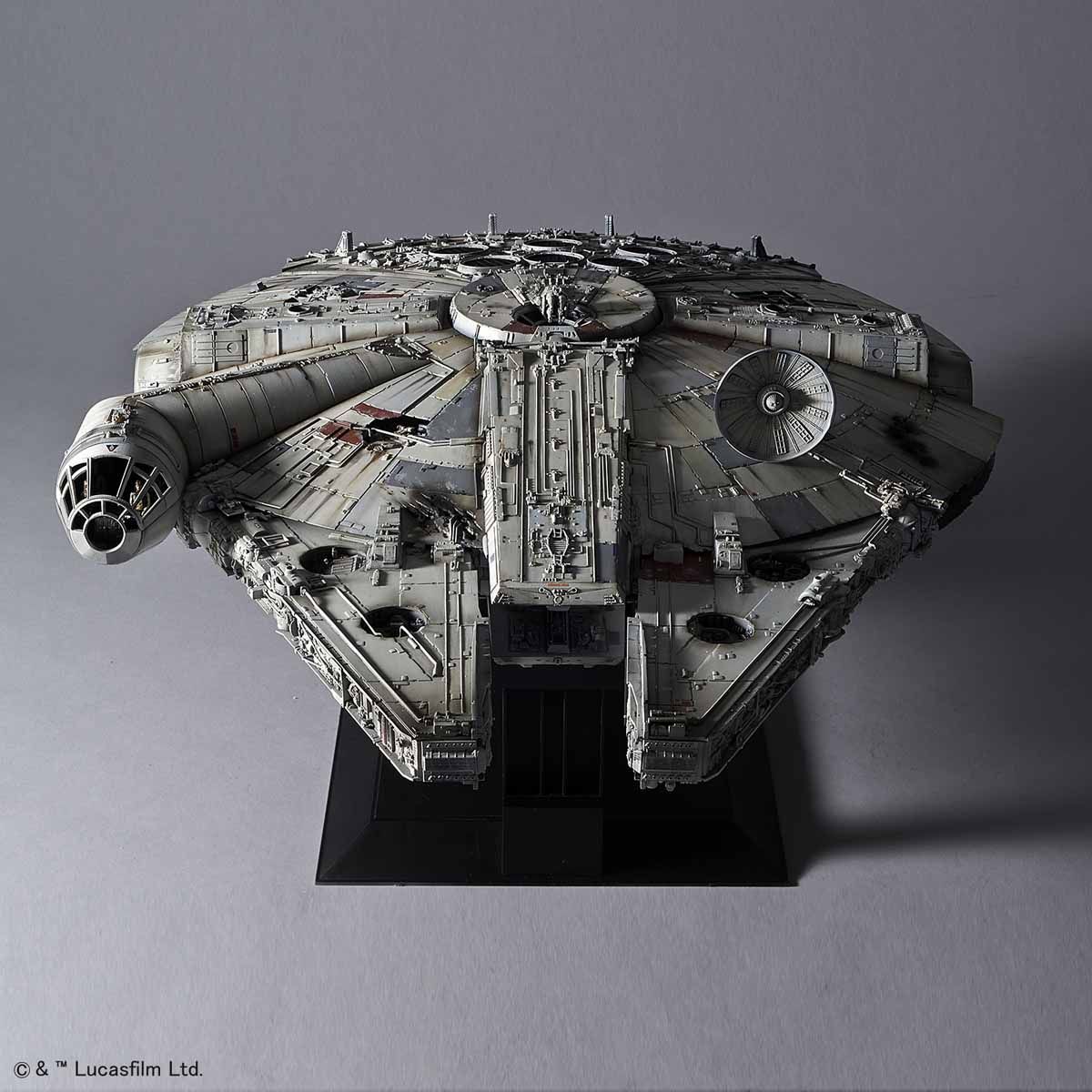STAR WARS 1/72 PG MILLENNIUM FALCON MODEL KIT - Imagen 3