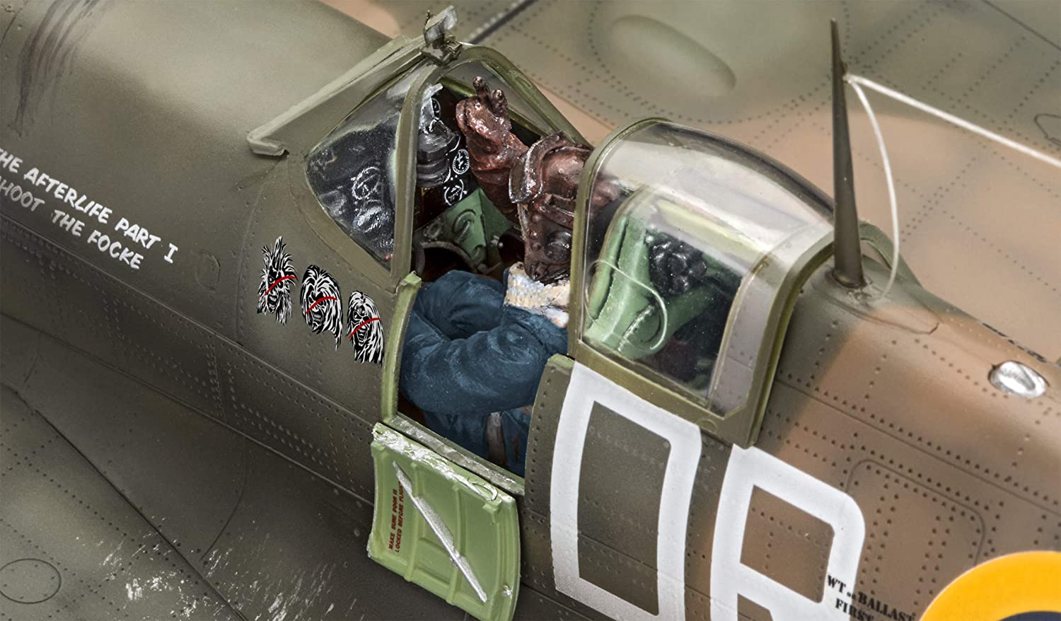 TOP GUN IRON MAIDEN SPITFIRE MK II ACES HIGN 1/32 - Imagen 4