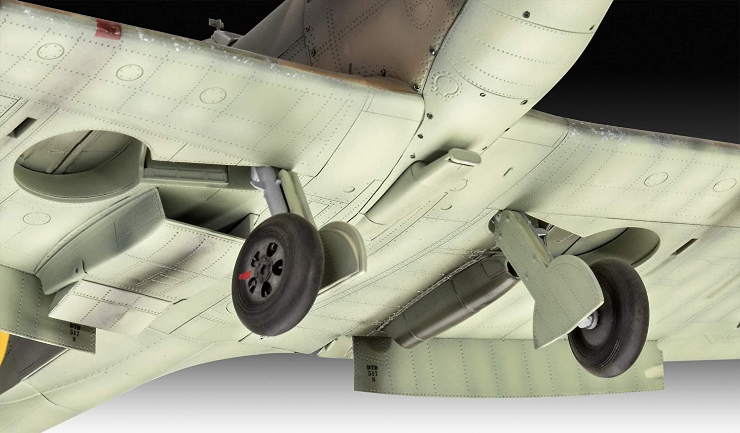 TOP GUN IRON MAIDEN SPITFIRE MK II ACES HIGN 1/32 - Imagen 5