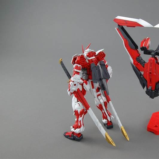 MG 1/100 MBF-P02KAI GUNDAM ASTRAY RED FRAME - Nº 130 - Imagen 4